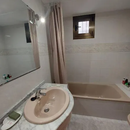 Apartamento, Piscina Y Playa * 그라오 데 카스테욘